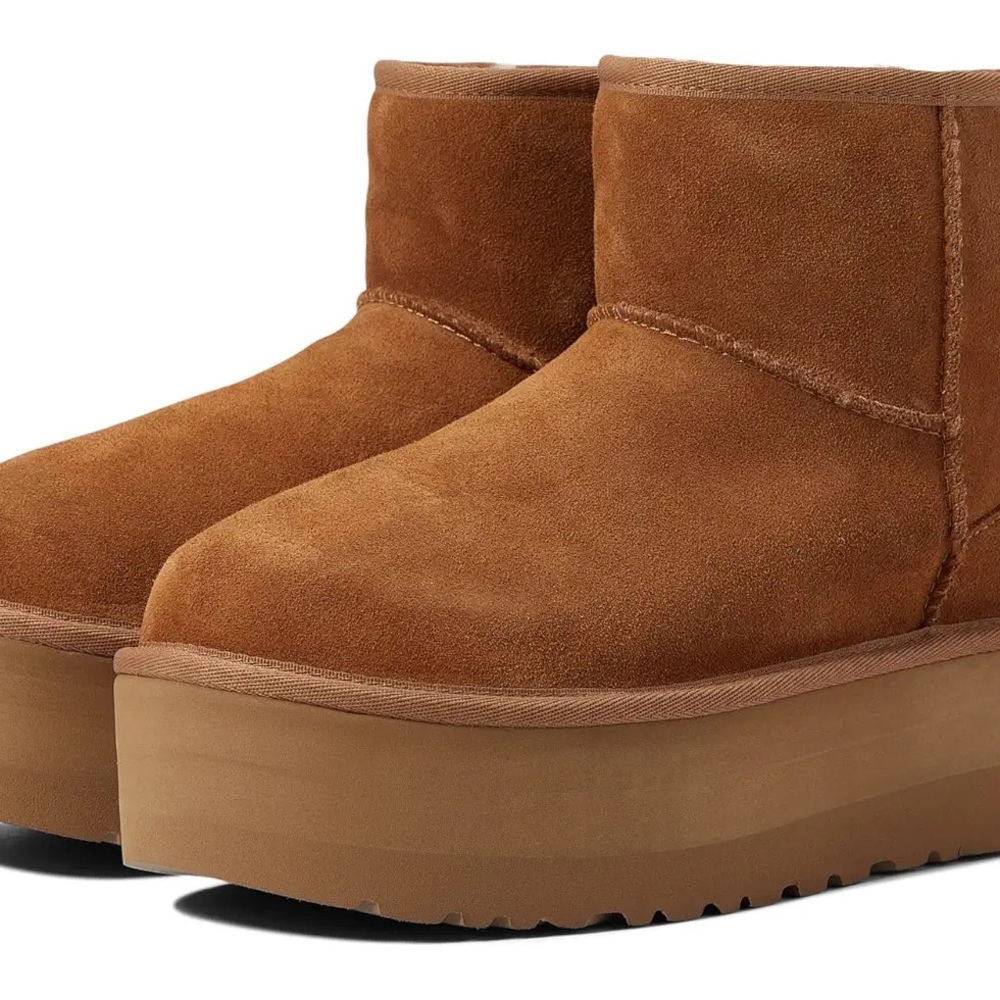NEW Ugg Classic Mini Platform Boots in Chestnut - New in Box, Never Worn